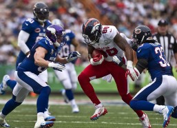 开云|独行侠官宣克莱海报点燃激情，NBA杯赛迎战湖人万众瞩目