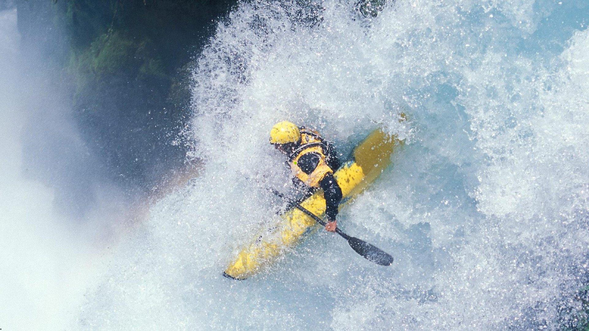 巴雷内切亚吊射破门 餐叙灵感铸就绿茵经典